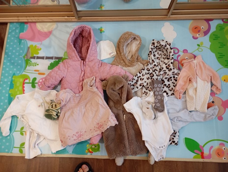 Набір теплих- зимових дитячих речей 2-6 місяці,для дівчинки