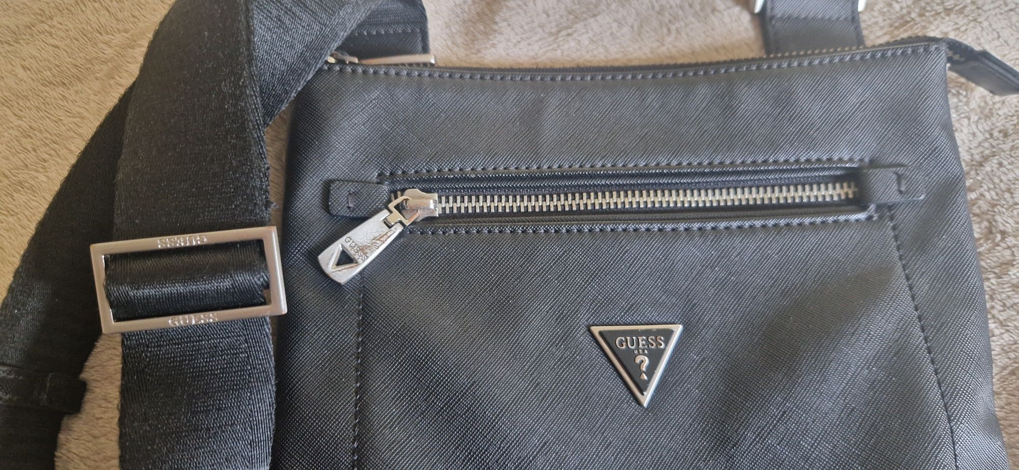 Guess оригинал в хорошем состоянии