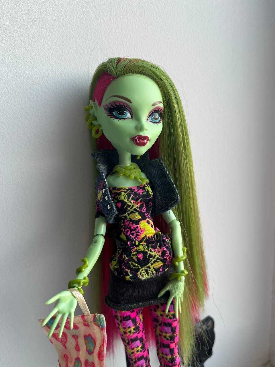 Лялька Monster High Венера Мухоловка базова Venus McFlytrap basic