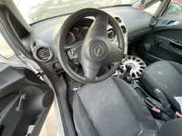 Interior Opel Corsa D 3p
