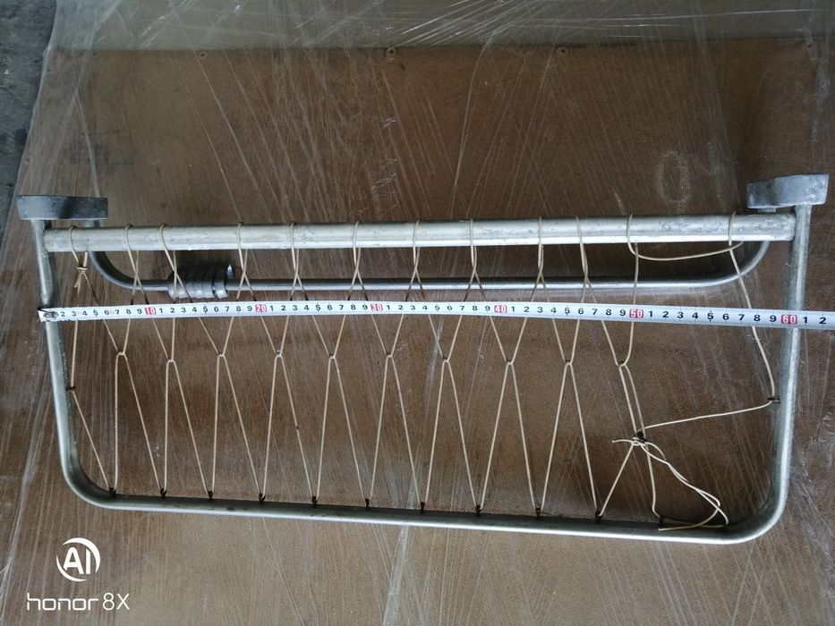 Вішалка для одягу навісна