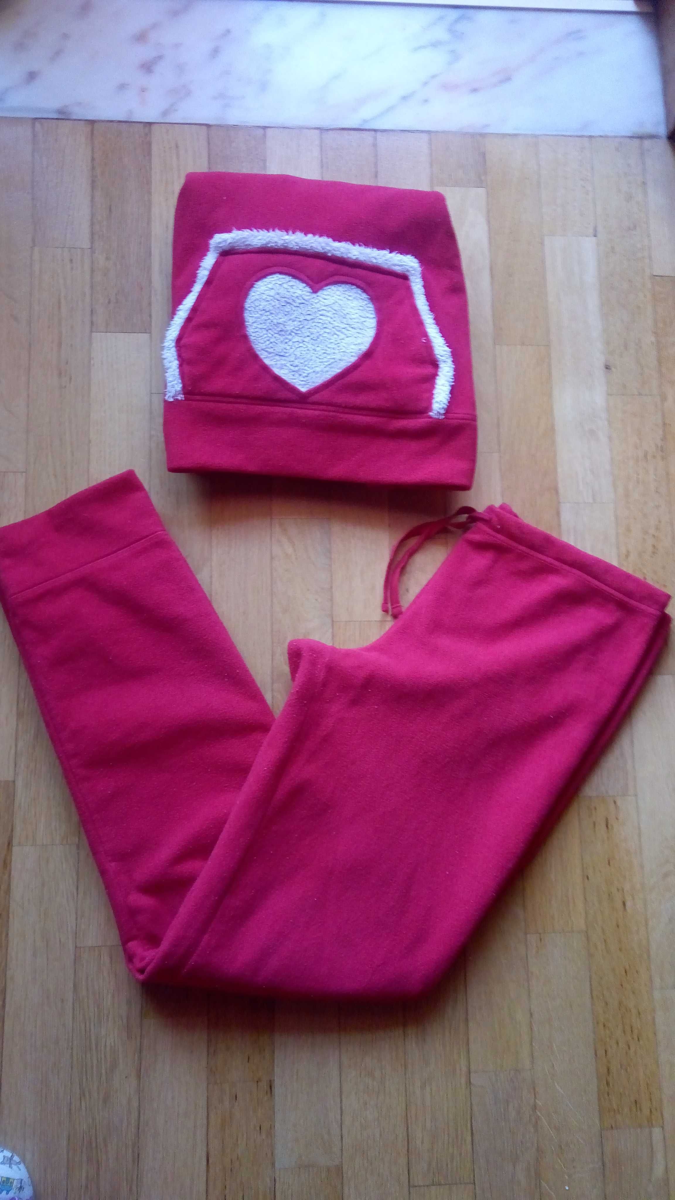 Conjunto Pijama vermelho quentinho de mulher M