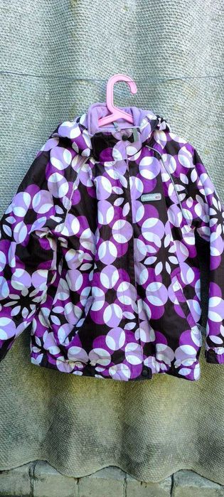 Куртка демісезонна на дівчинку 128-134 утеплена