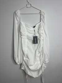 Nowa z metką sukienka biała XL z marszczeniami Prettylittlething