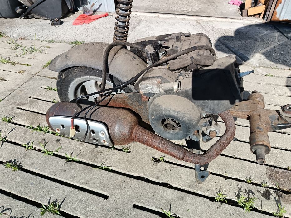 Silnik Piaggio Vespa et2,lx 50cm niski przebieg!!