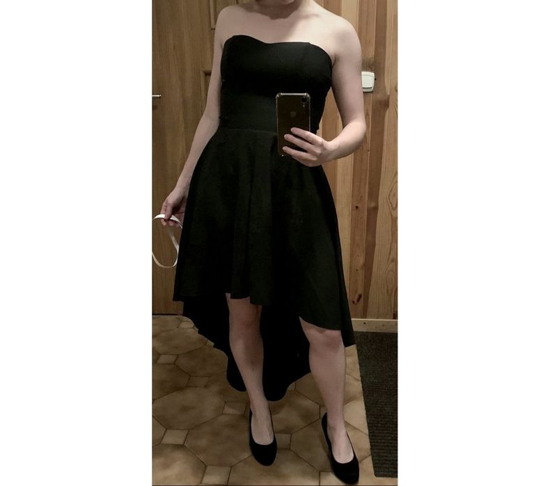 Czarna sukienka z dłuższym tyłem agnes 38