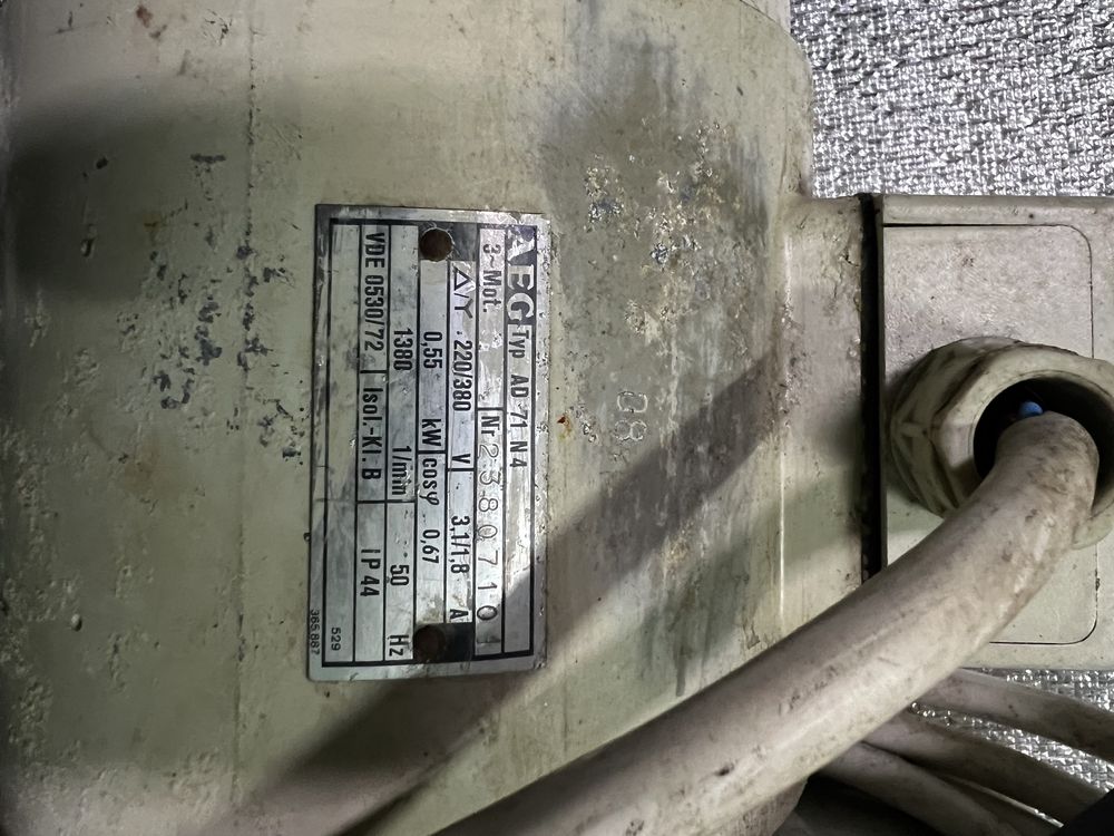 Вакумный насос trivac d8a
