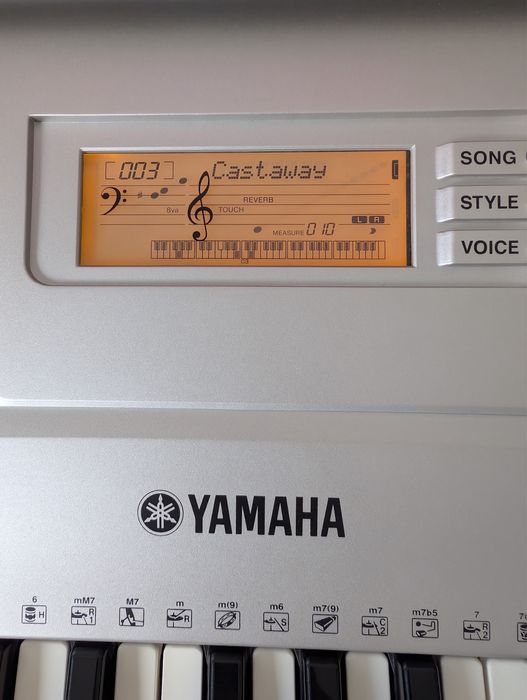 YAMAHA PSR-E313 Portatone Keyboard