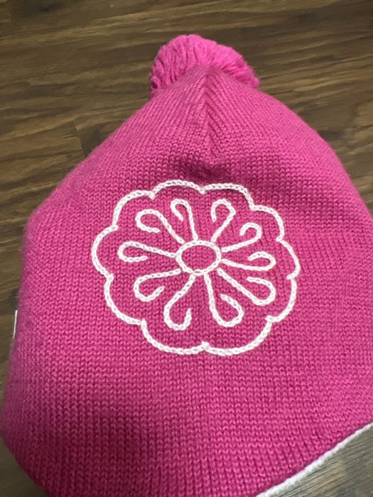 Зимова шапка для дівчінки