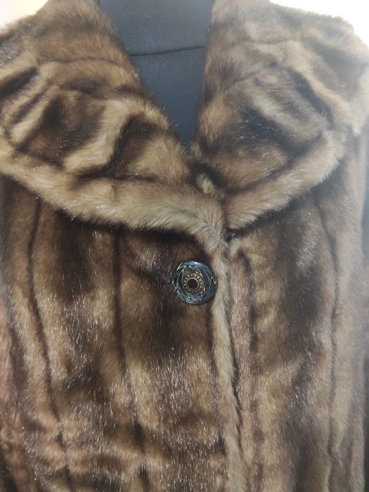 Якісна шуба зі штучного хутра