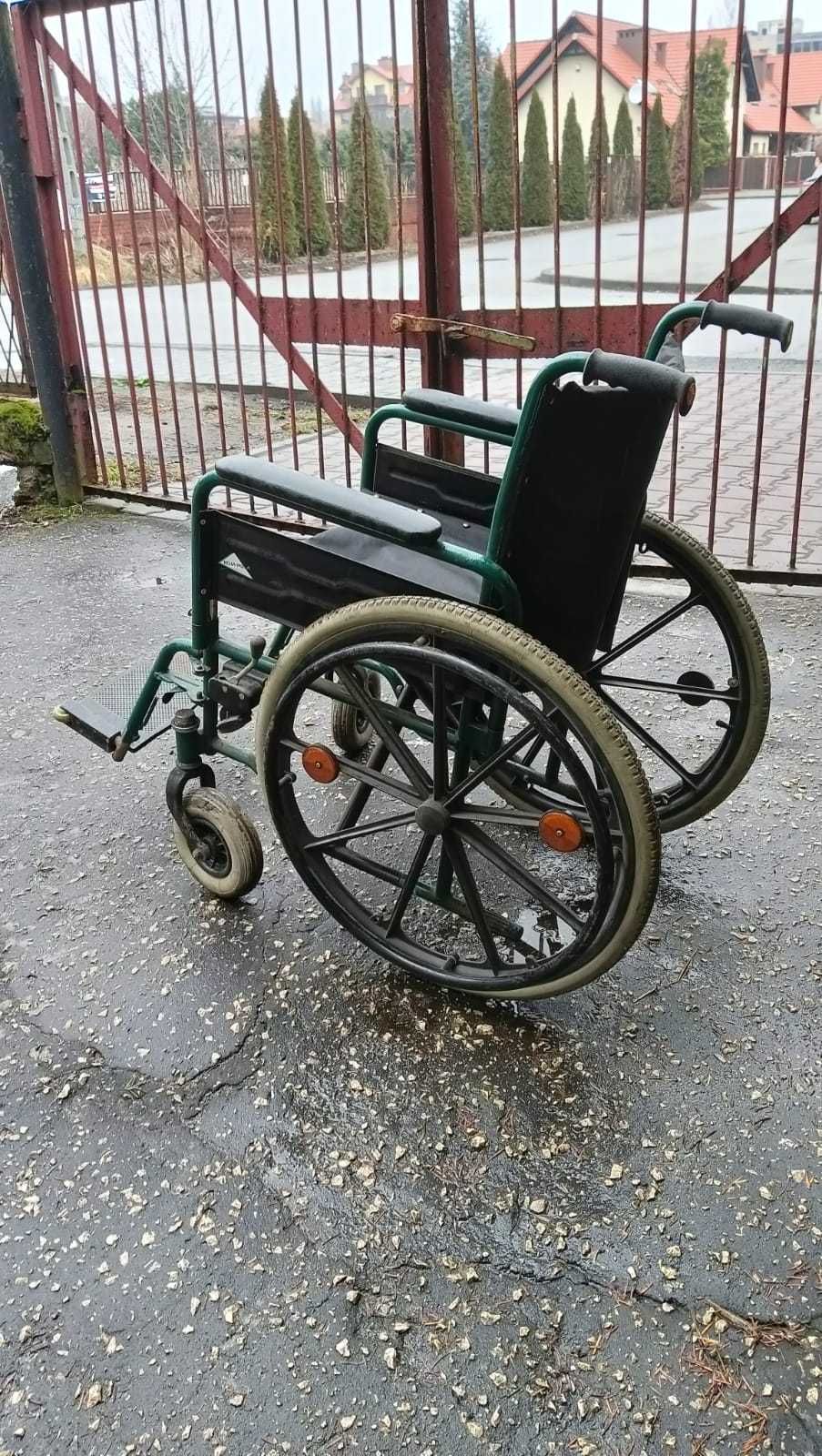 Wózek inwalidzki składany