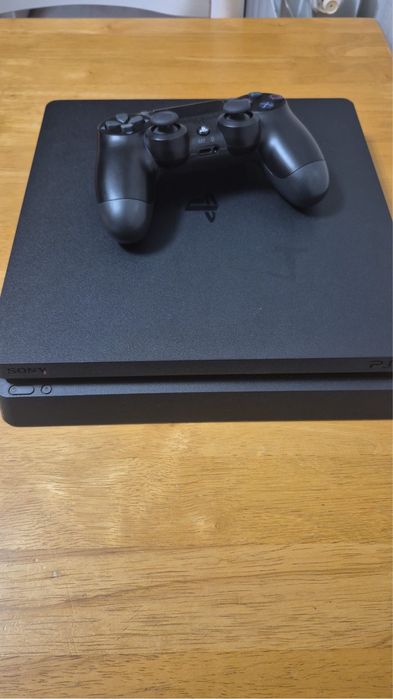 Playstation 4 , 1 Comando e 6 Jogos