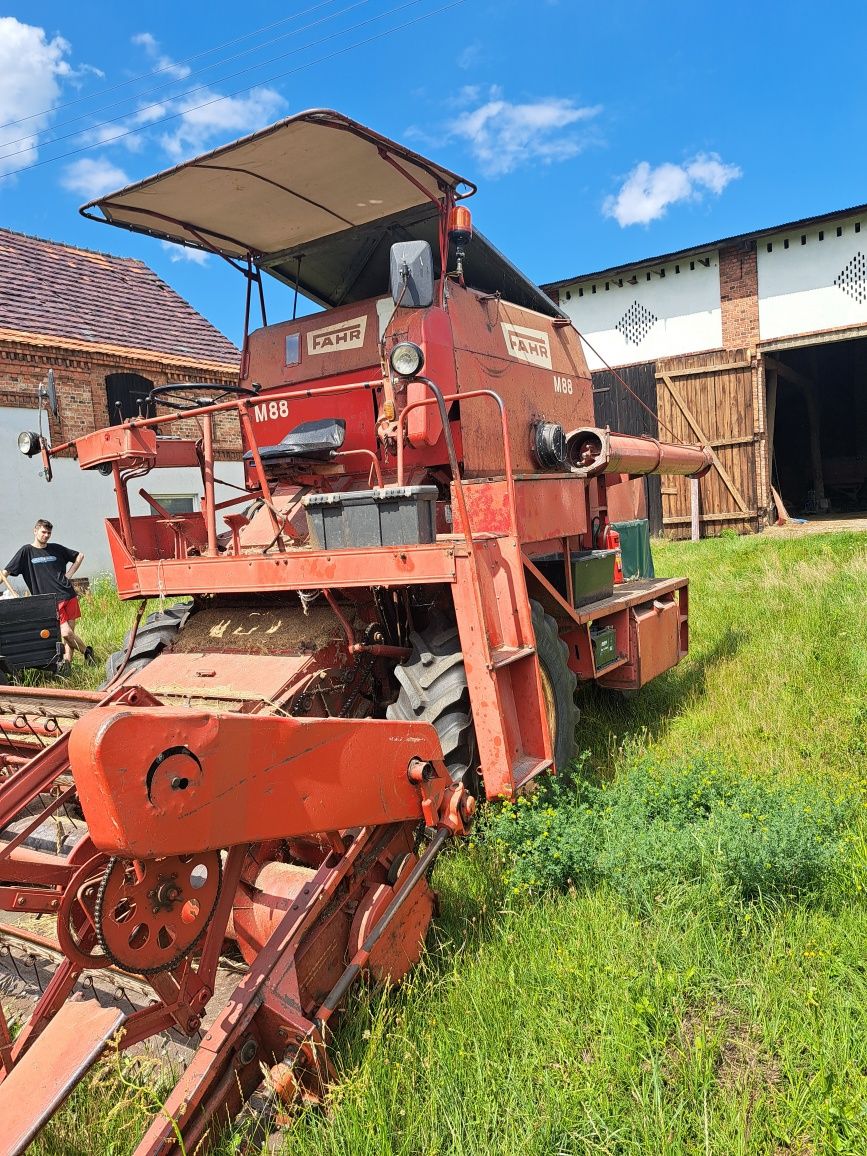 Sprzedam kombajn Fahr m88