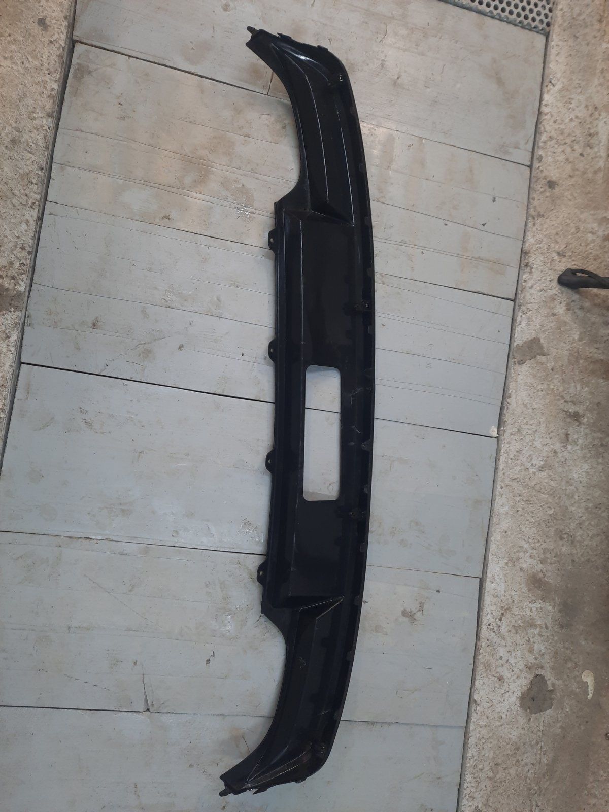 Губа заднього бампера Октавіа A7 універсал 5E5807521