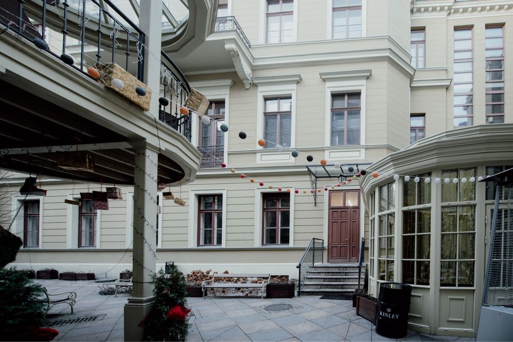 Noclegi dla ekip - 8 dużych lóżek centrum lodzi FAKTURA VAT