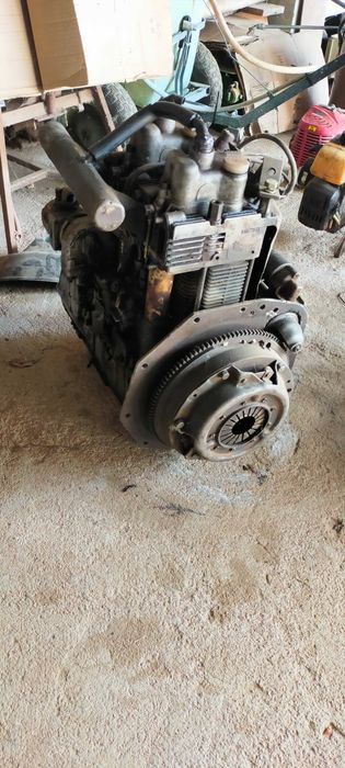 Motor Ruggerini de modelo RD 200 de dois cilindro