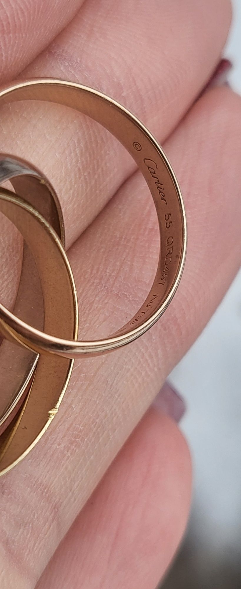 Золотое кольцо Cartier  trinity оригинал