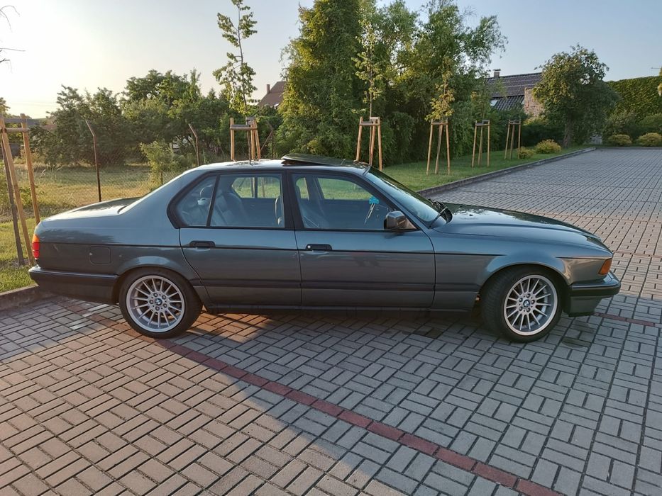 Bmw Seria 7 1988 rok 188km