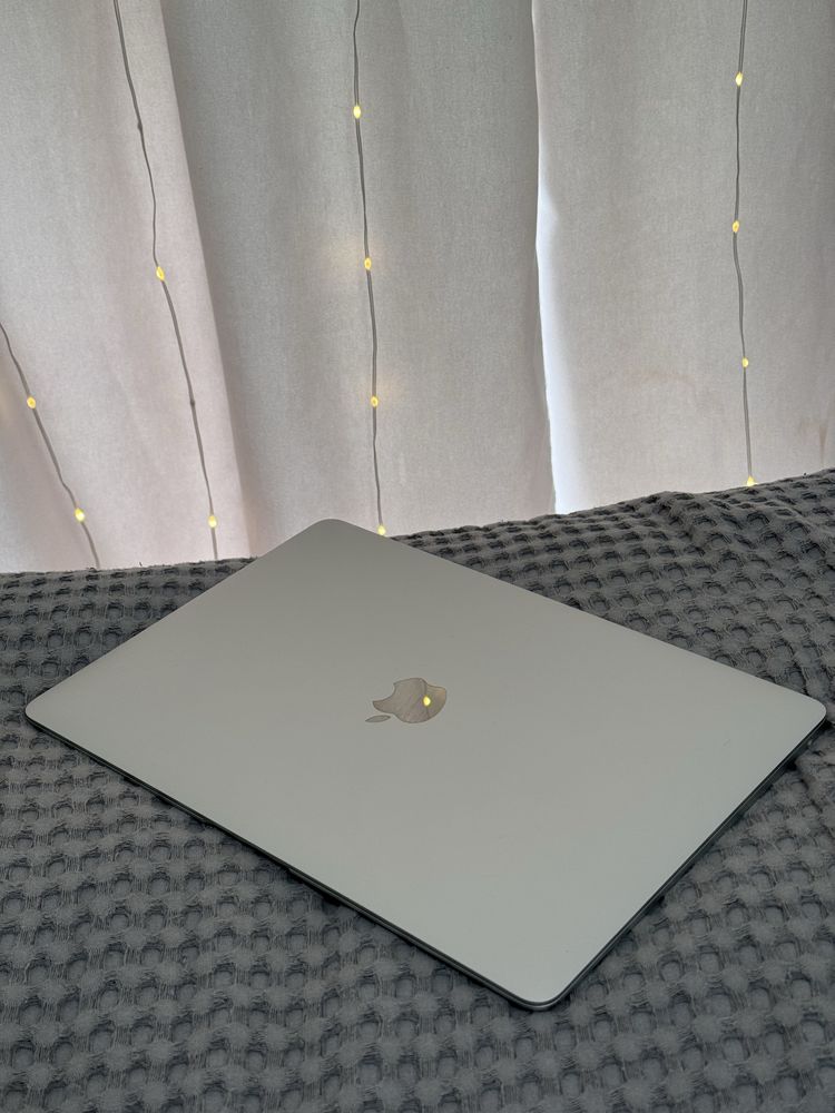 Macbook Air 13 intel core 3 2020