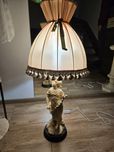 Sprzedam lampę z figurką