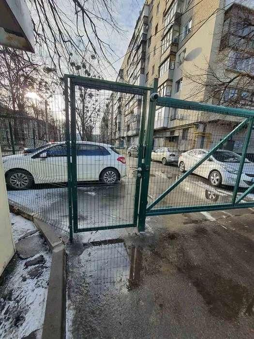 3-кімнатна квартира в цегляному будинку, до метро Холодна гора 1 хв.