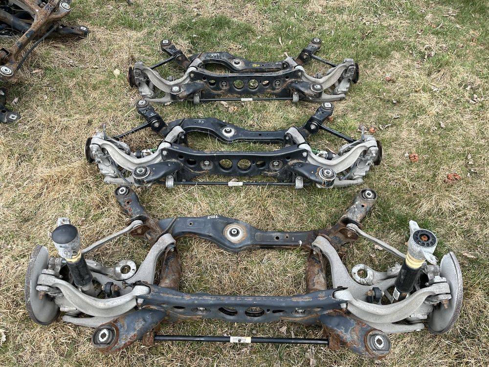 AUDI A4 S4 B8 A5 S5 8T QUATTRO 4x4 belka trawers sanki zawieszenie tył