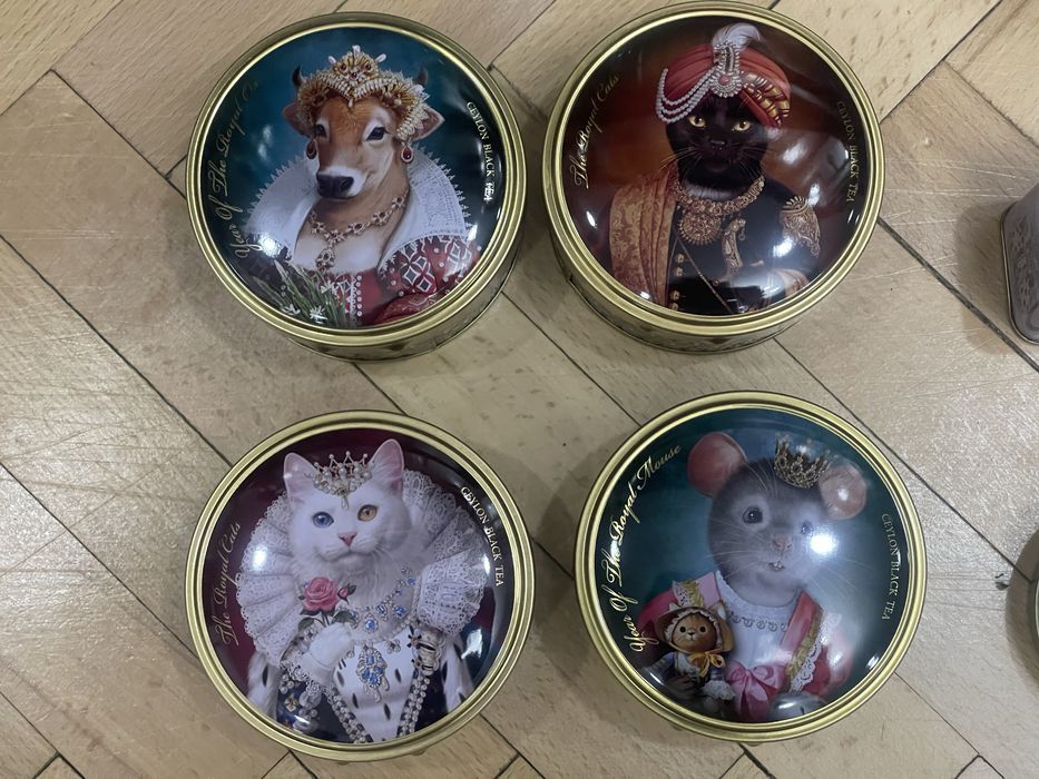 Баночки доя чая або кави, різні по формі і конфігураціі