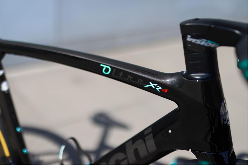 Szosa BIANCHI OLTRE XR4 DISC Dt Swiss 55 cm