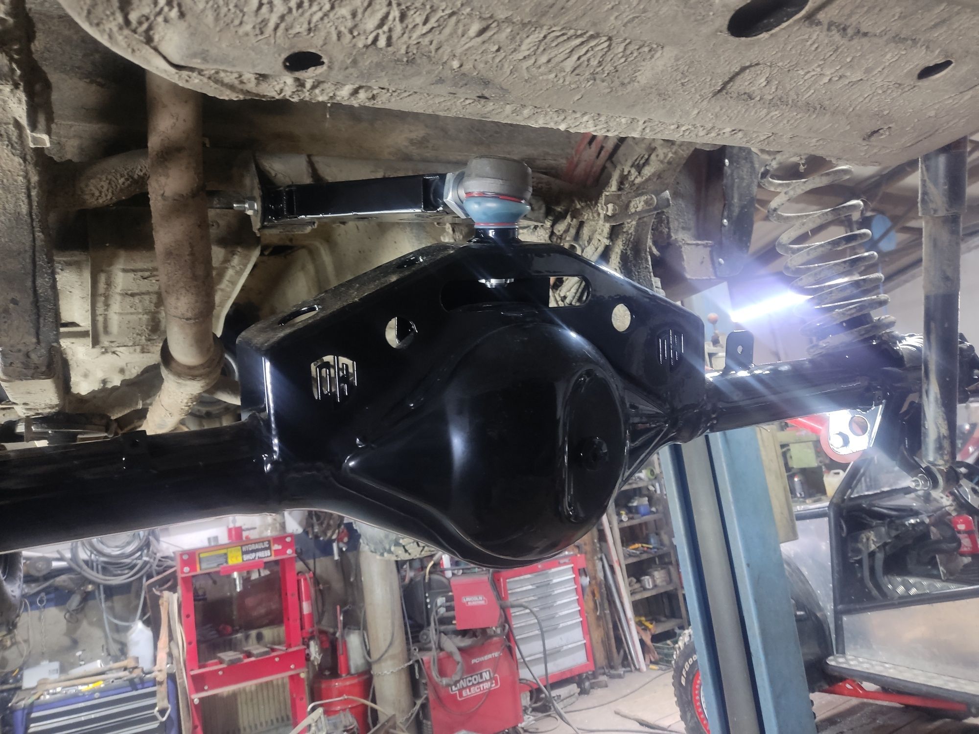 Sierżant full HD Suzuki Vitara most tył tuning