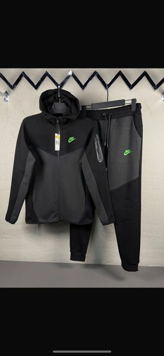 Dres Nike Teech Fleece