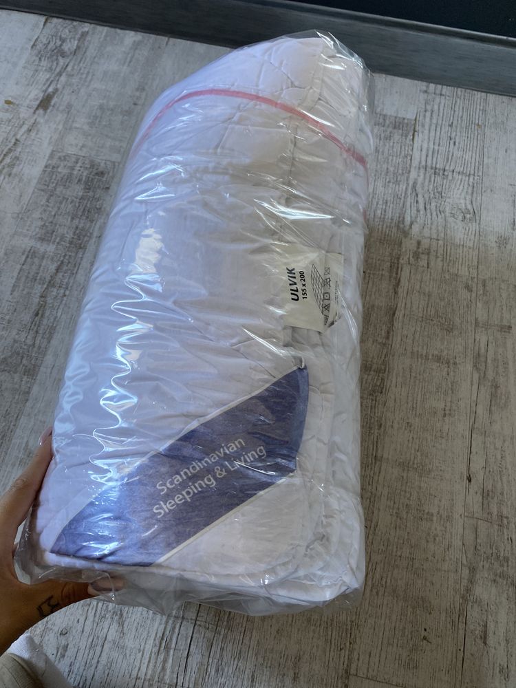 Kołdra ULVIK 155x200 JYSK 1085 g
