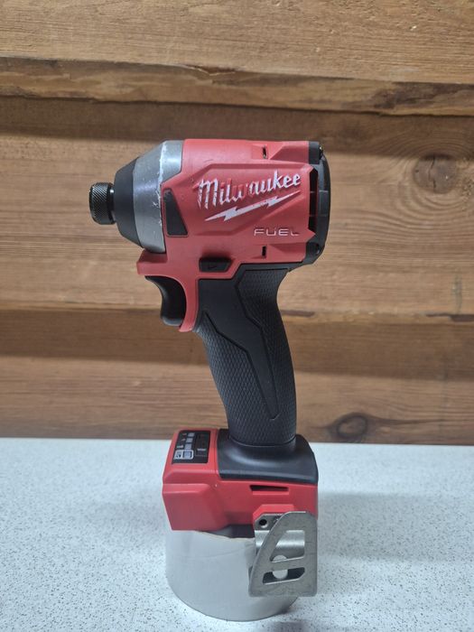 Milwaukee Zakrętarka Udarowa/Inpact M18