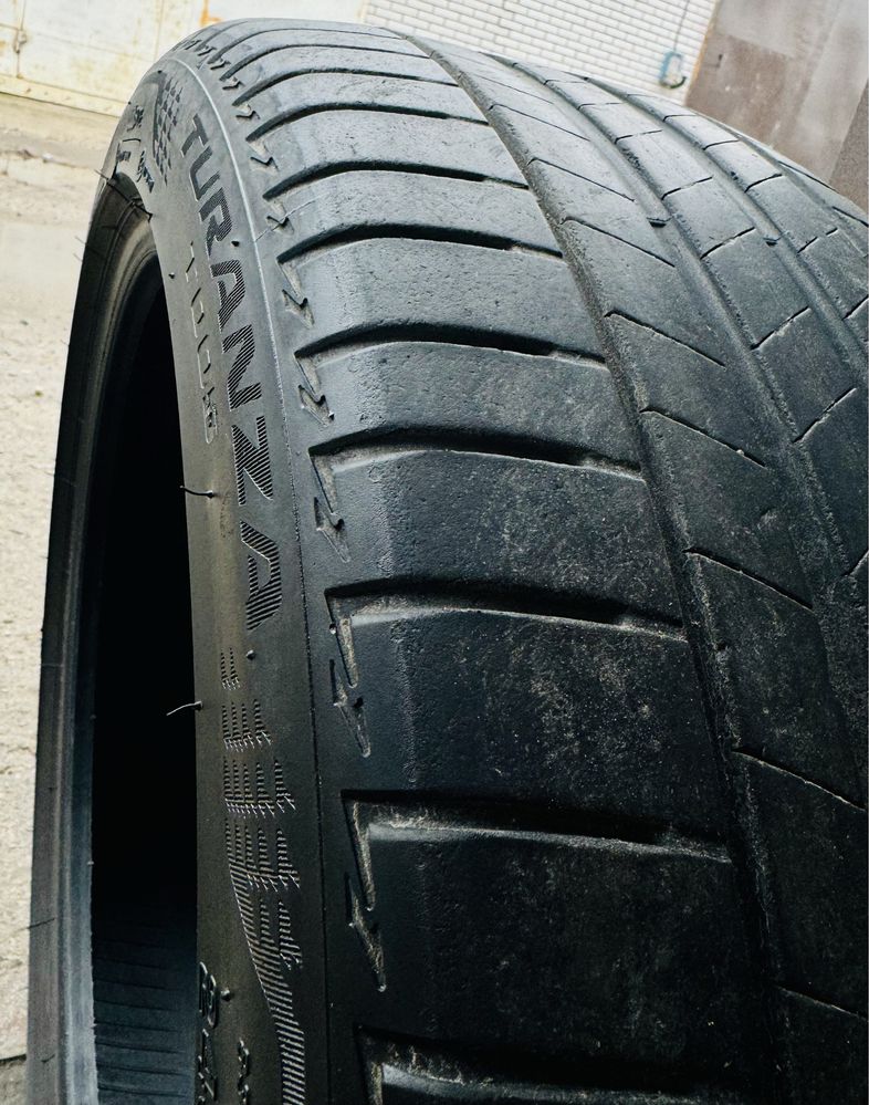 Продам комплект літніх шин Bridgestone Turanza T005 245/45 R19 102Y XL