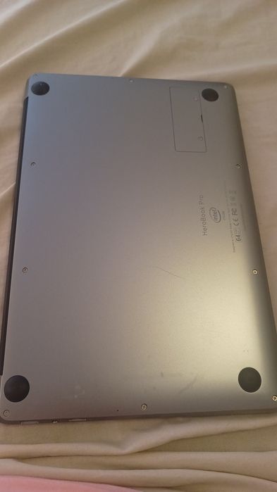 Laptop Chuwi HeroBook Pro 8gb 256Gb