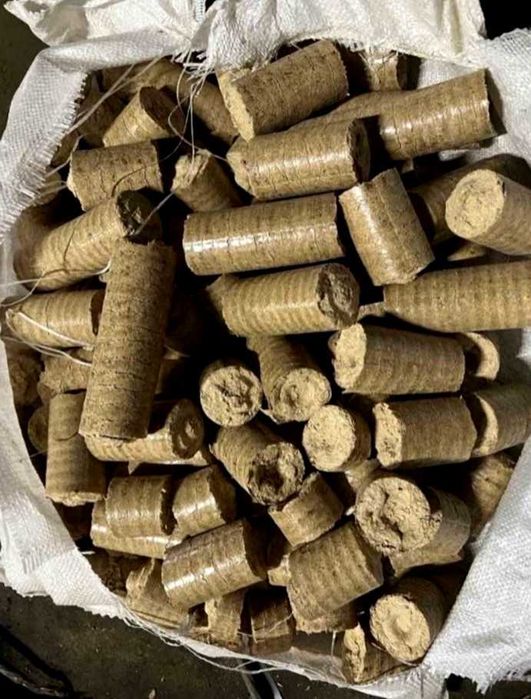 Вугілля брикети пелети для котлів і камінів