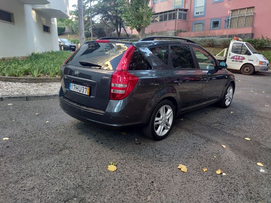 Kia Ceed SW 1.6 CRDi 115cv (2009) – Nacional