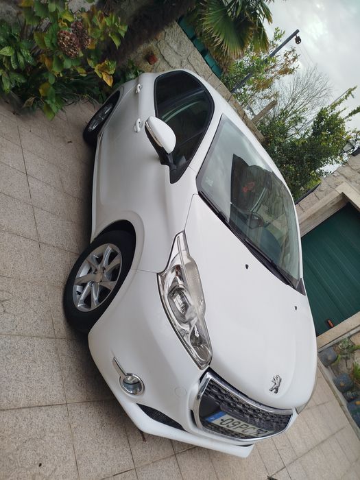 Peugeot 208 1.4 Hdi