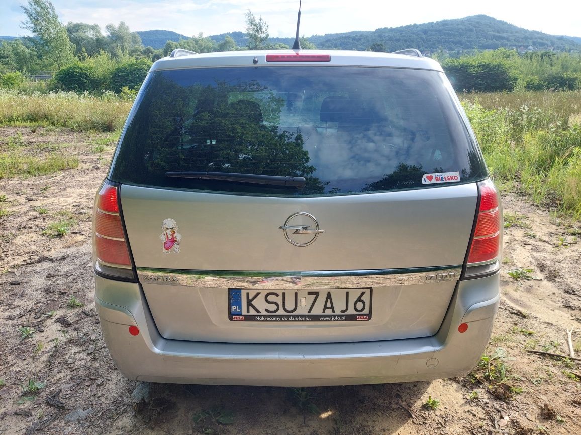 Opel Zafira 1.7CDTi Oszczędny!! Klima!! 7-osobowy!!