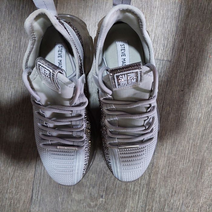 Кросовки жіночі 37р