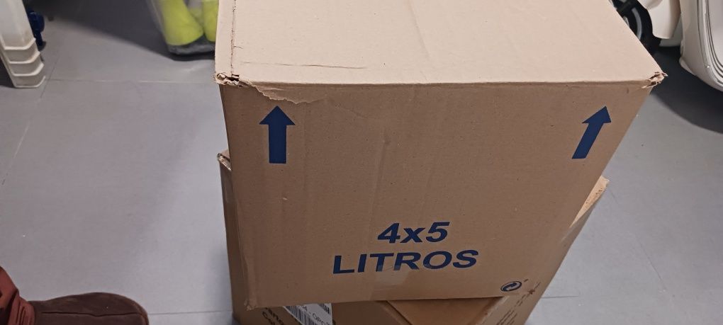 Caixas de papel para arrumação