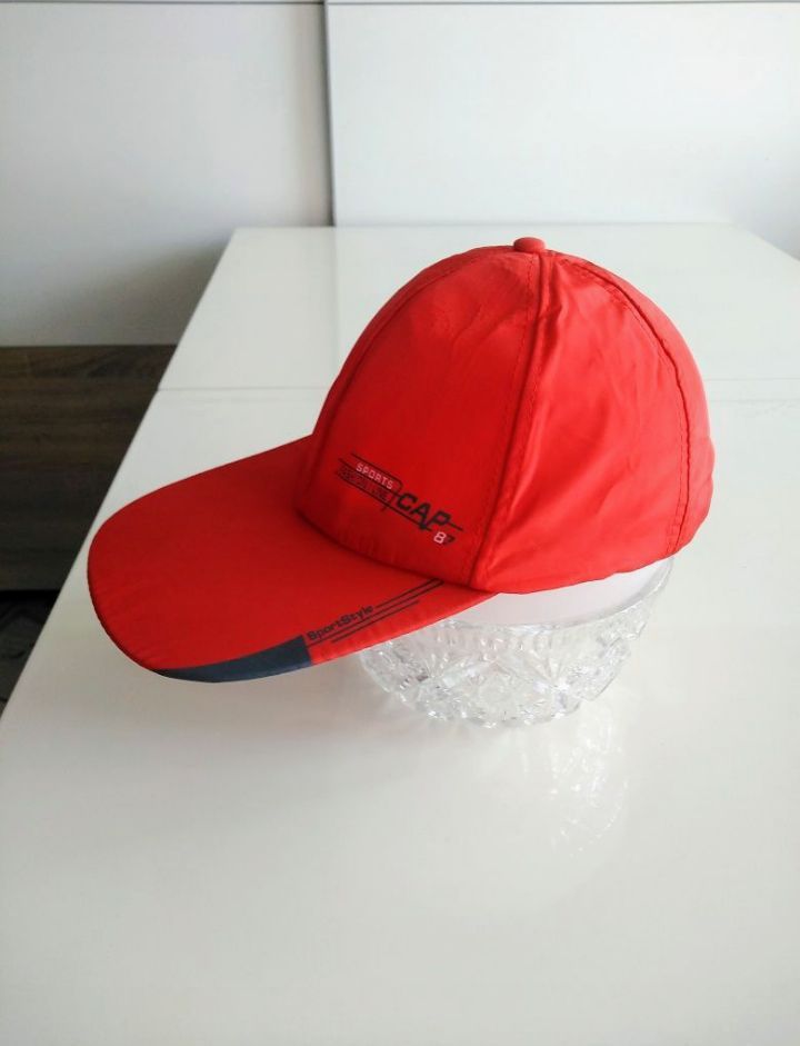 SPORTS CAP/Czapka z Daszkiem.