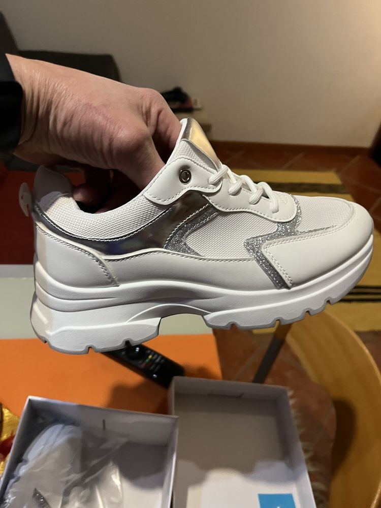 Tenis novos N 41