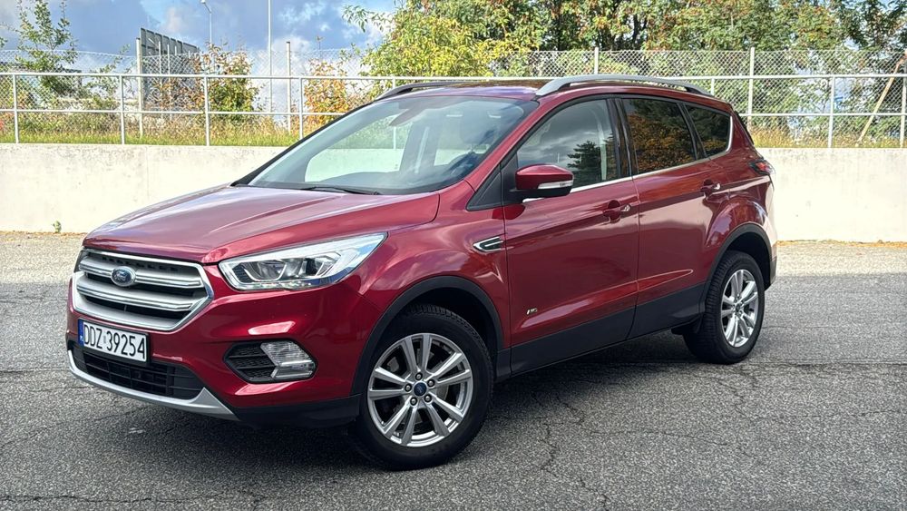 Ford Kuga Ford Kuga / 4x4/ automat / hak / lift