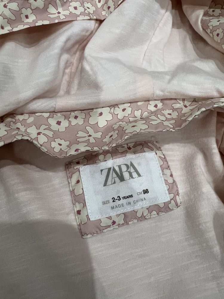 Casaco corta-vento, marca Zara