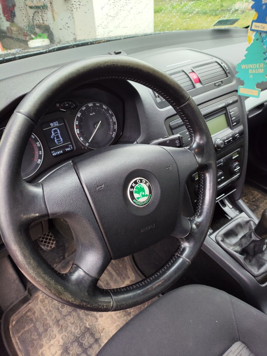 Skoda Octavia II 1.9 TDI.