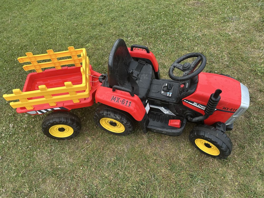 Auto zabawka traktor
