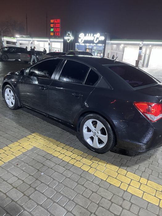 Шевроле Круз.