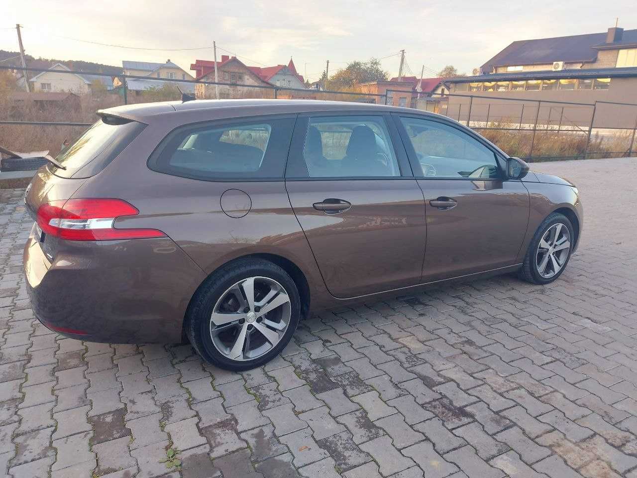 Peugeot 308 t9 Рідна фарба