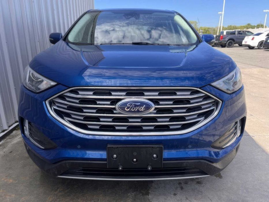 Ford Edge Titanium      2022