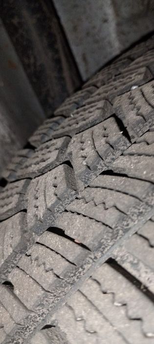 Ауді А4  все працює, стан задоволений, не пожалкуєте що взяли